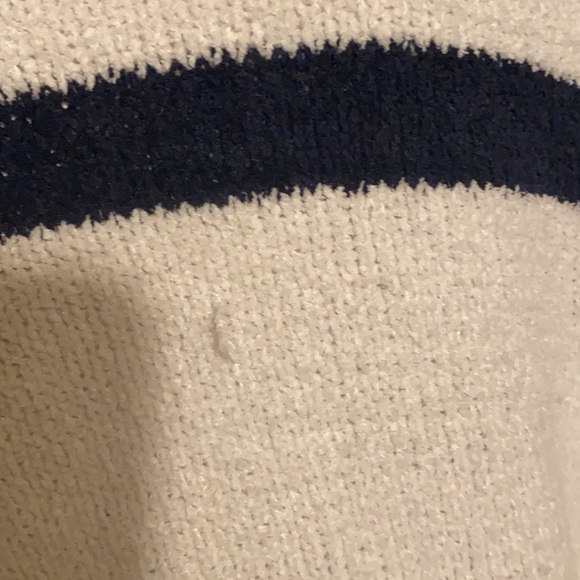 American Eagle Oversized Navy and White Striped Sweater - Picture 5 of 6